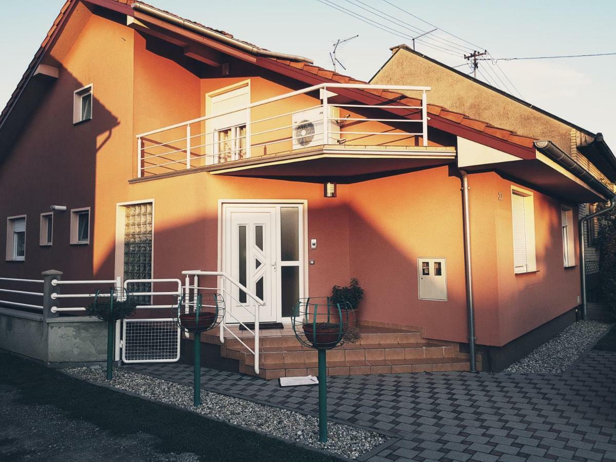 Apartment Dominik Osijek Ngoại thất bức ảnh