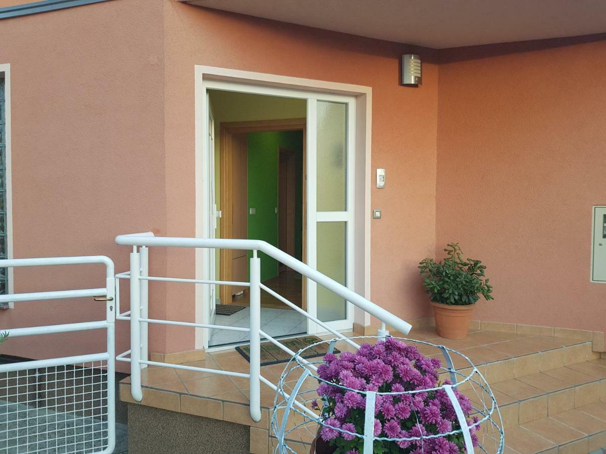 Apartment Dominik Osijek Ngoại thất bức ảnh