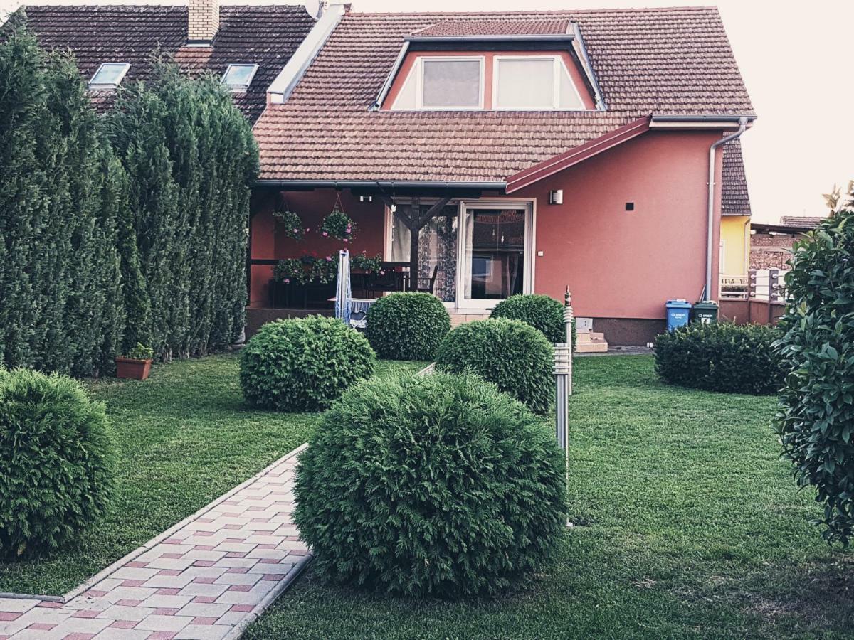 Apartment Dominik Osijek Ngoại thất bức ảnh